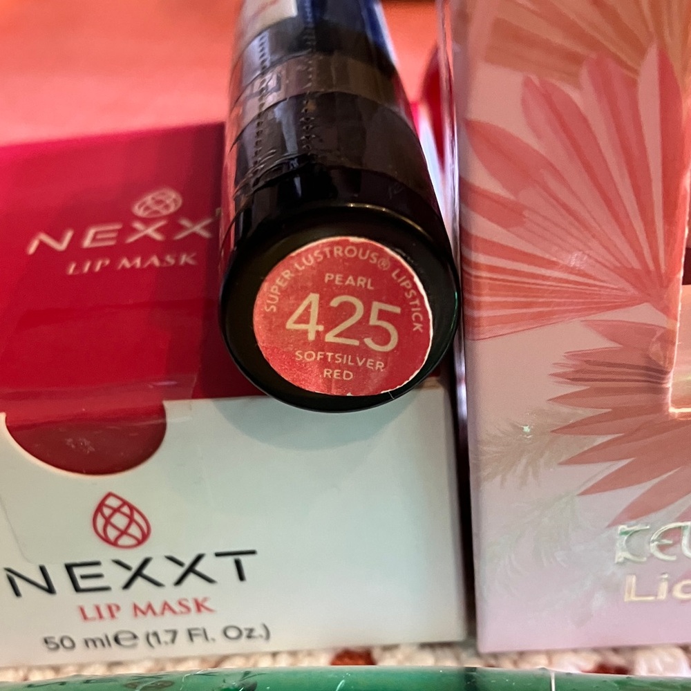 Nexx Lip Mask with Fun & Co Liquid Blush Set - Picture 4 of 5